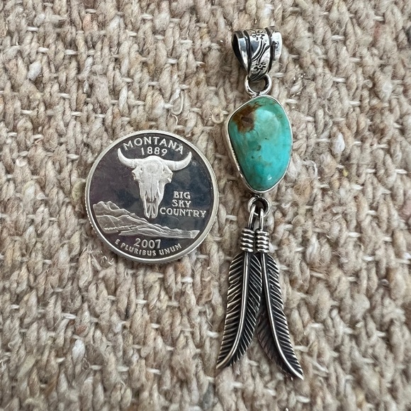 ❤️ Kingman Turquoise Navajo Southwestern Feather Sterling Pendant 5.6gm 2.34”L - Picture 6 of 15